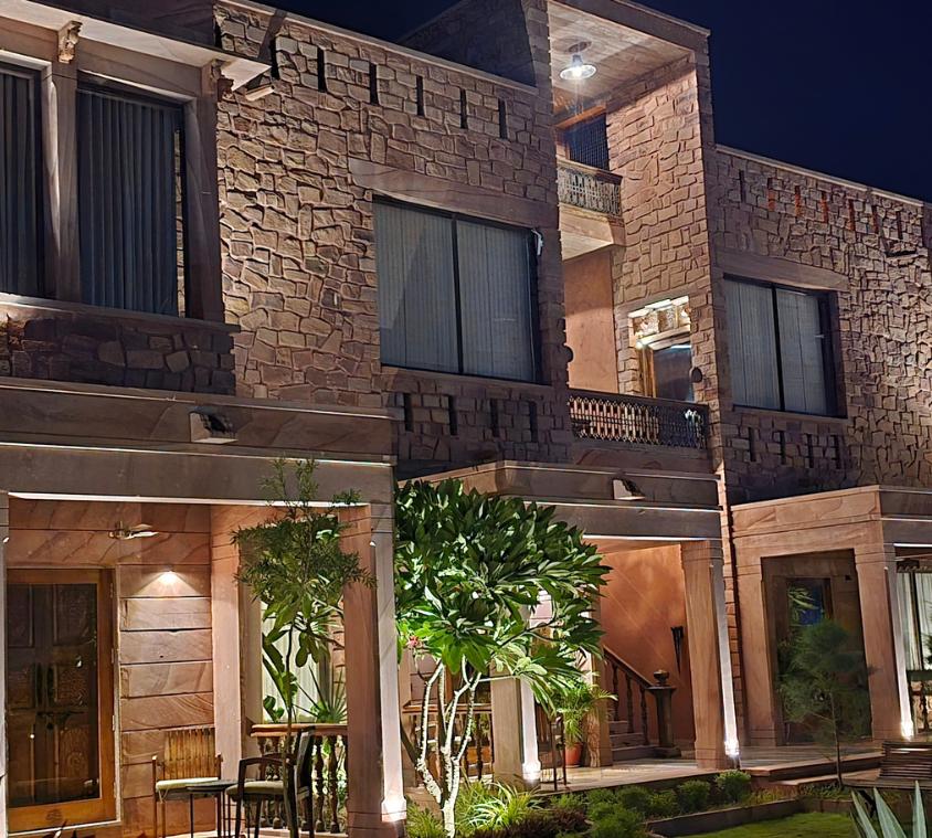 Artisan Carved Stone Archway & Pillars