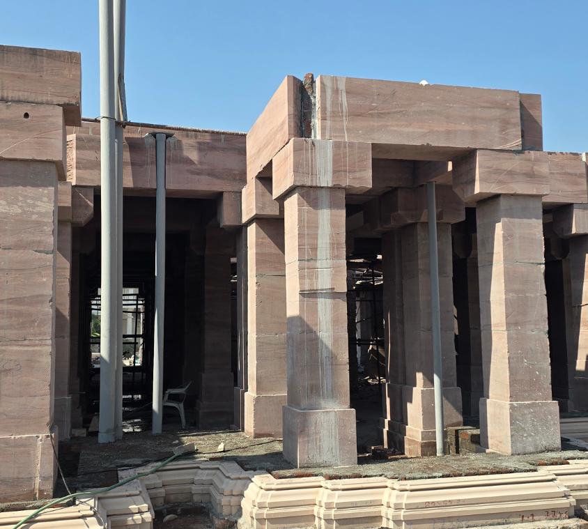 Heritage Style Sandstone Pillar Architecture