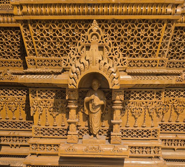 Devniche / Gokhda Murti Frame